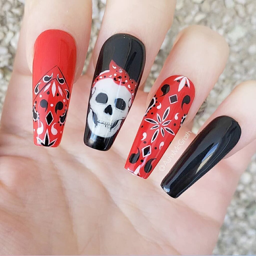 Scary Halloween Nail Designs