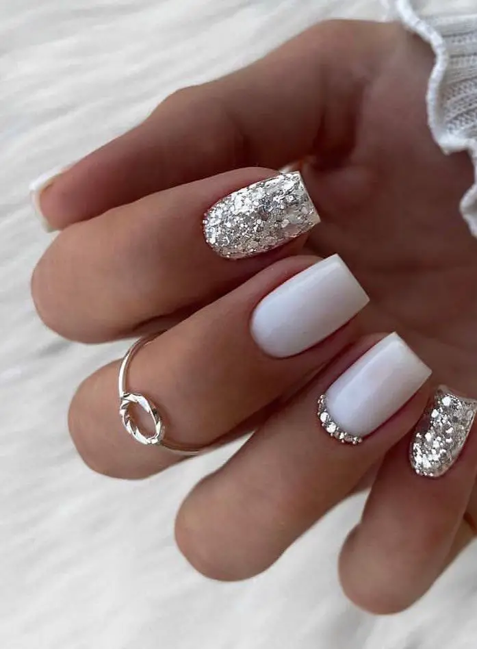 short square Glitter nails