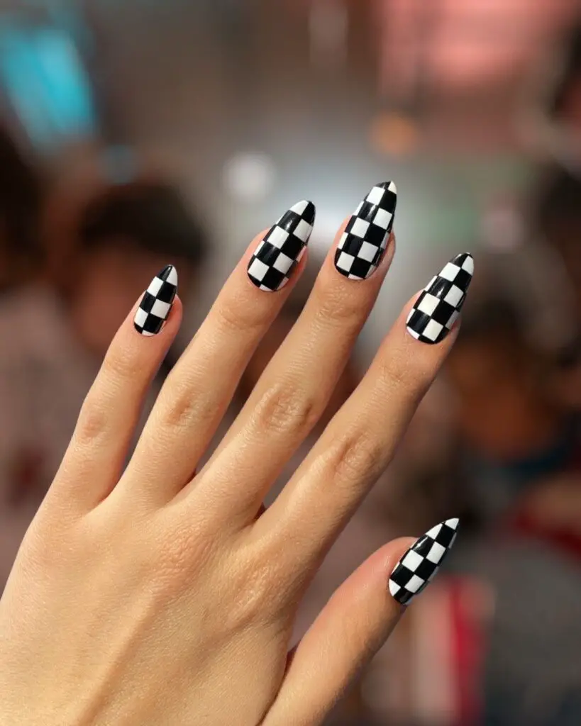 almond shaped - Checkered nails