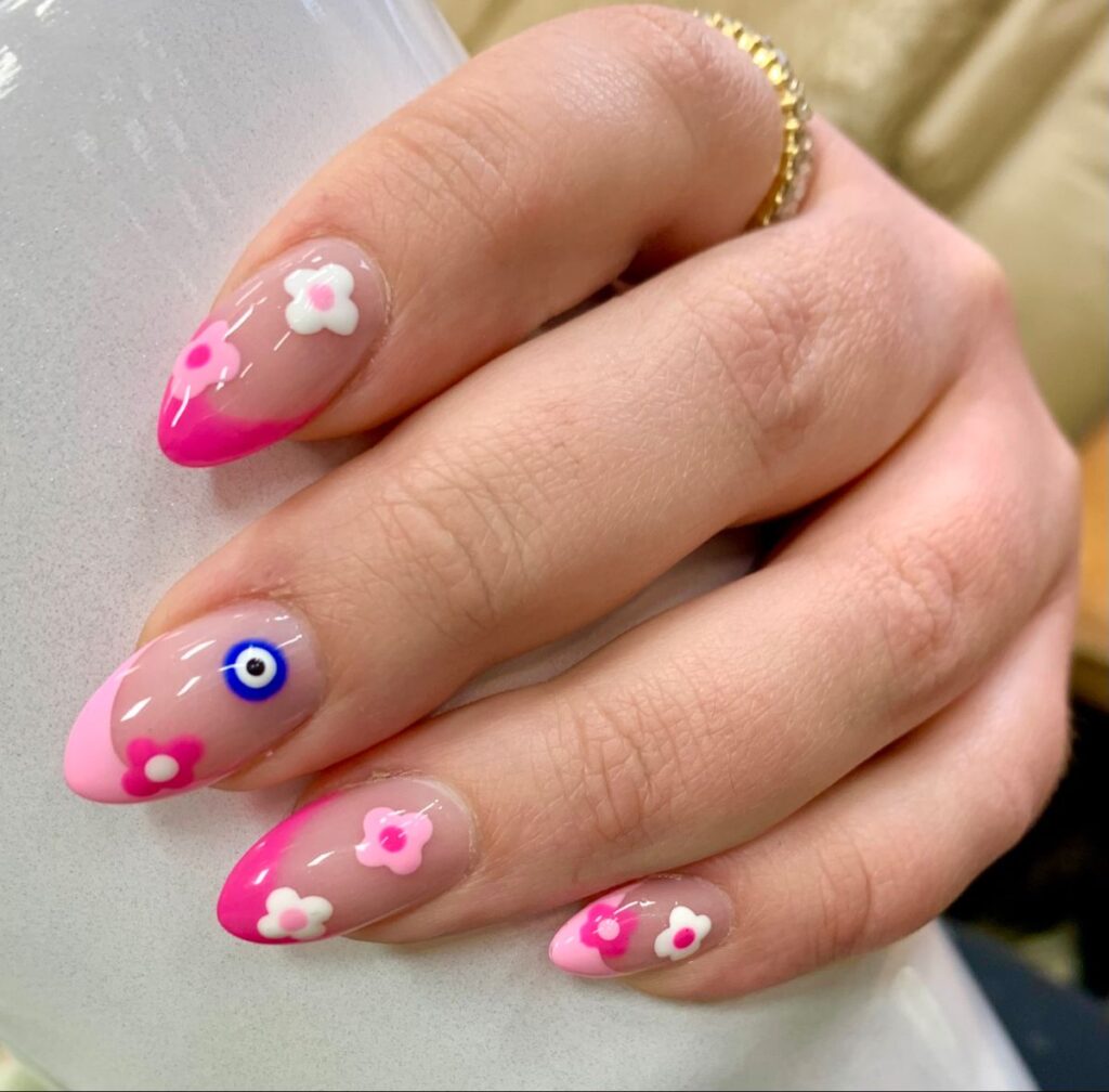 Floral nail tips