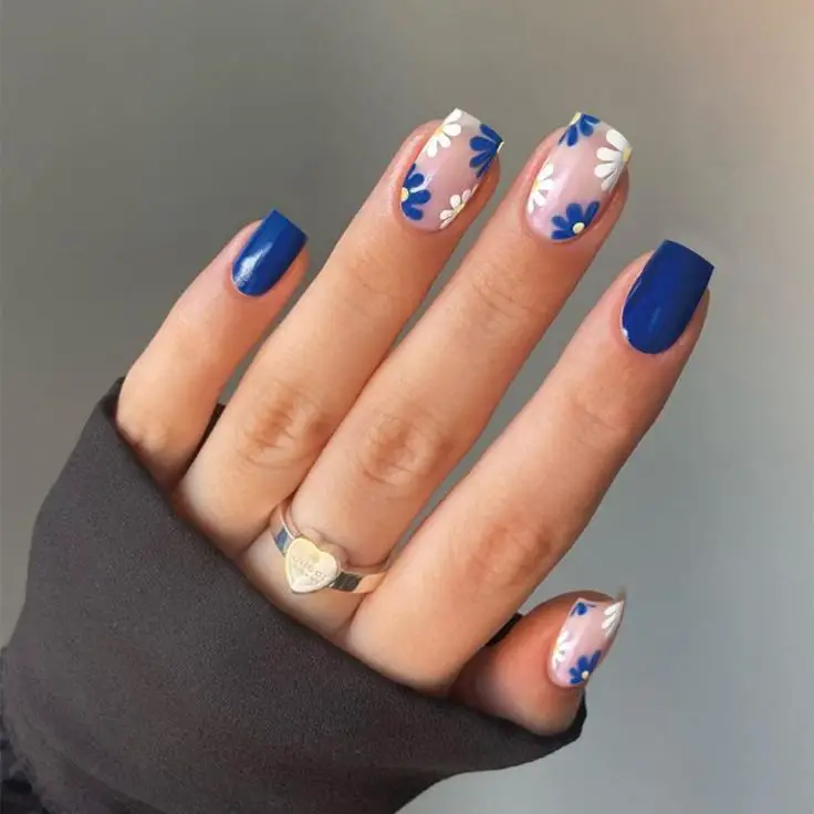 short square feminine nails