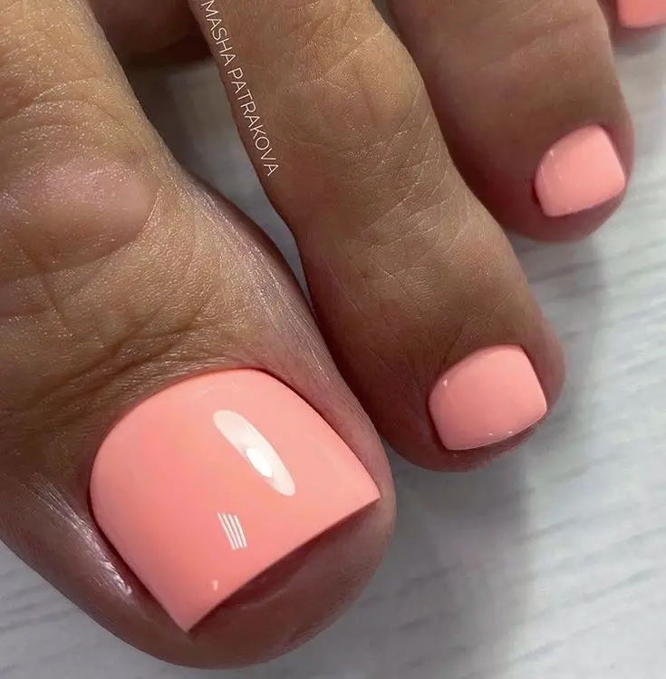 Classic Coral Toe Nails