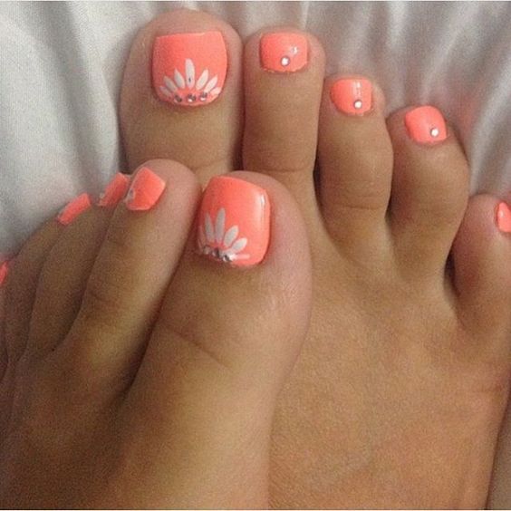 Coral Floral Pedicure