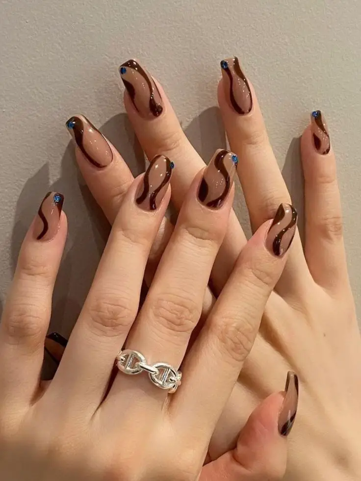 Caramel Macchiato Nails